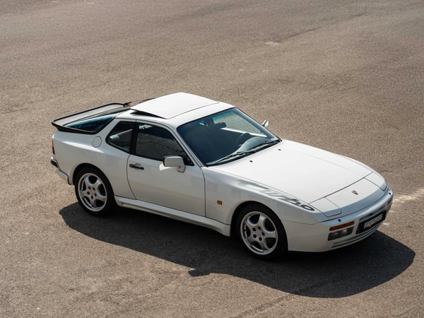 Porsche 944 Turbo - 1985