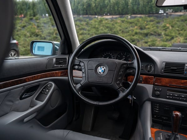 BMW E39 523i Touring Automatic - 1997