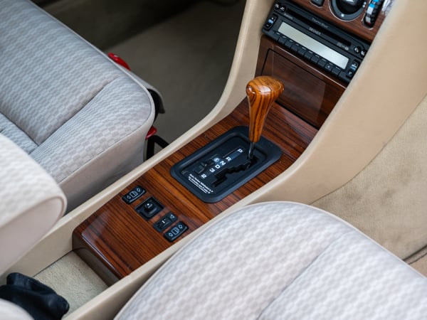 Mercedes Benz W124 300E - 1991