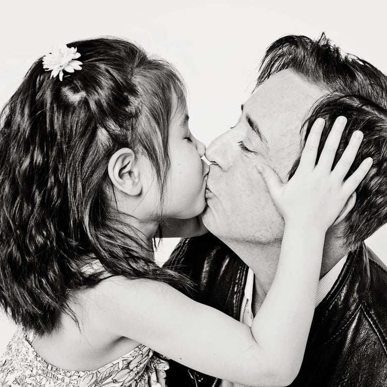 Daysee family studio photograph