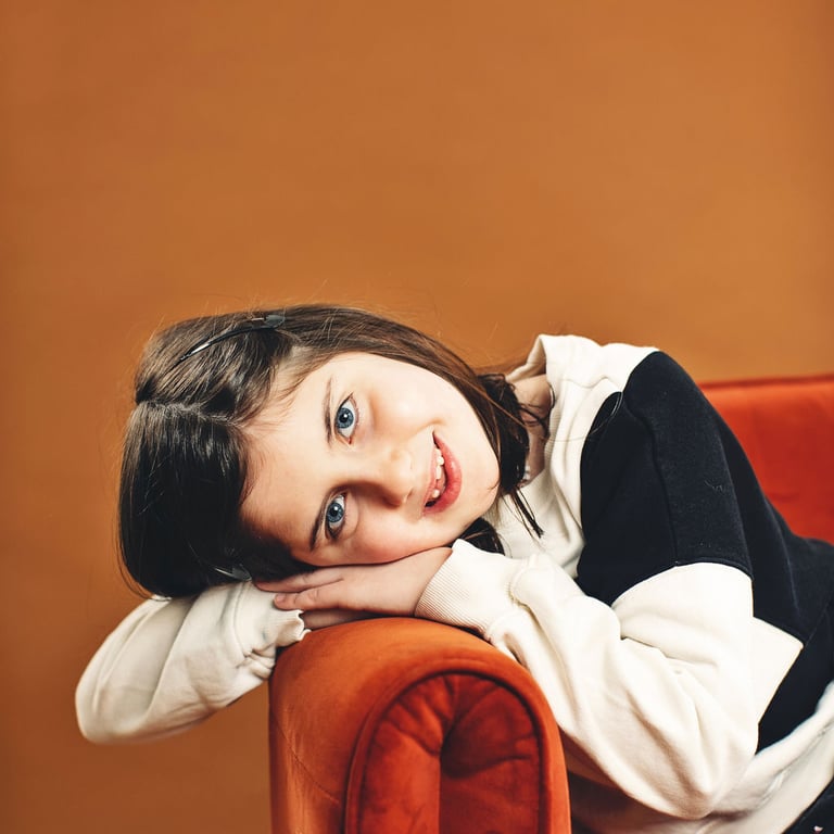 Daysee family studio photograph