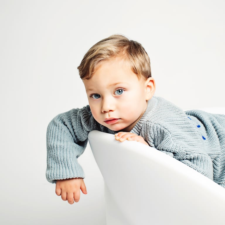 Daysee family studio photograph