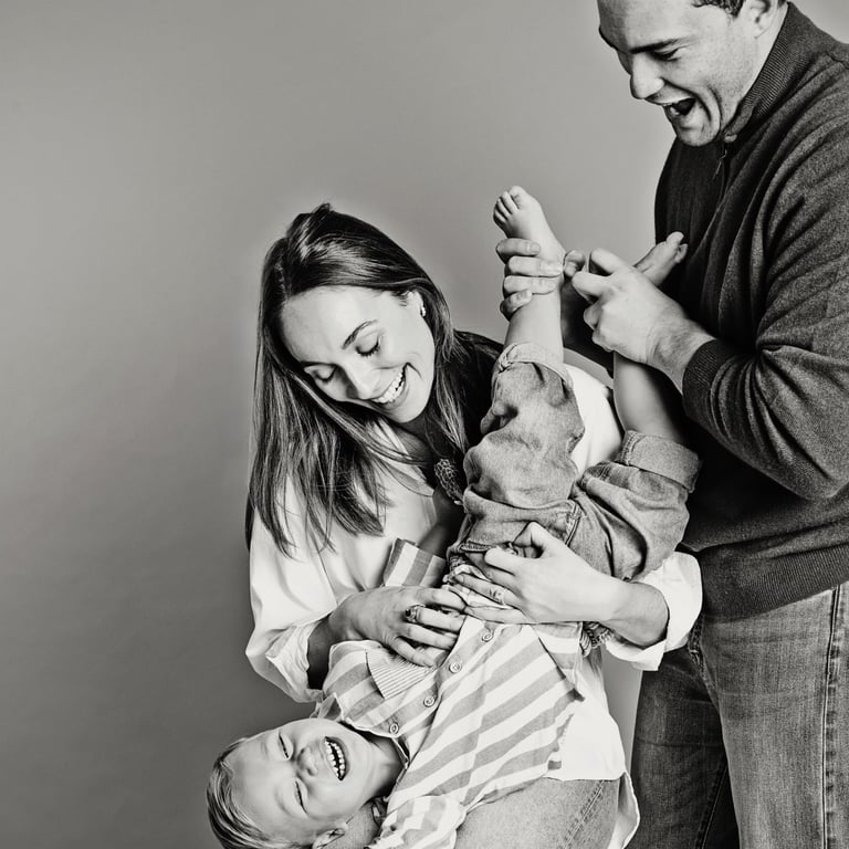 Daysee family studio photograph