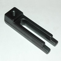 Mold Clamp MAXX, Forged FO7, Open Toe for Mold Flange 29/32", 2" Wide, 7" Long - Image 1