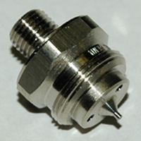 Fluid Cap, Low Volume, for Econo Cube and Bulk Spray Systems. Use with 112877 Air Cap. - Image 1