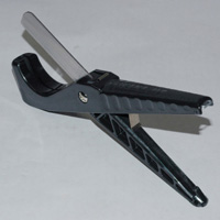 Hose and Pipe Cutter, Spring Loaded, Cuts Up to 2" Hose and Tubing, Locking - Image 2