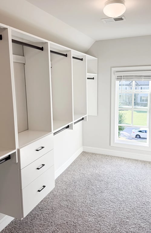 Standard hanging closet system