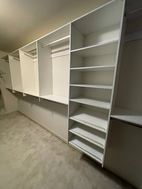 Walk-in closet lighting design