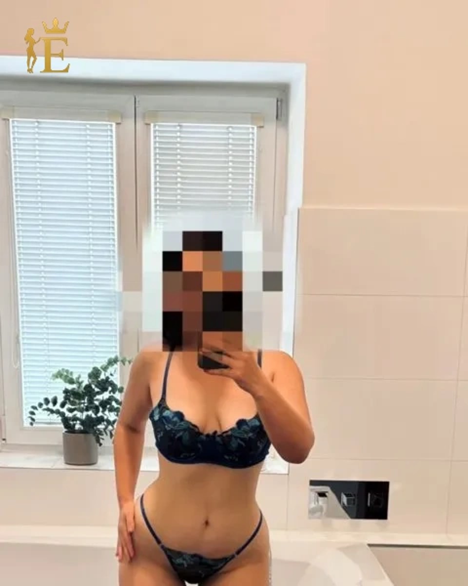 Linda - Sex, Erotické masáže, Escort - Praha 3