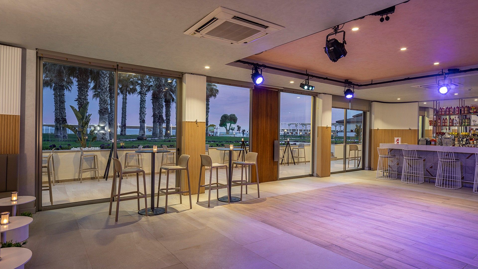 Disco Bar – Foto 1