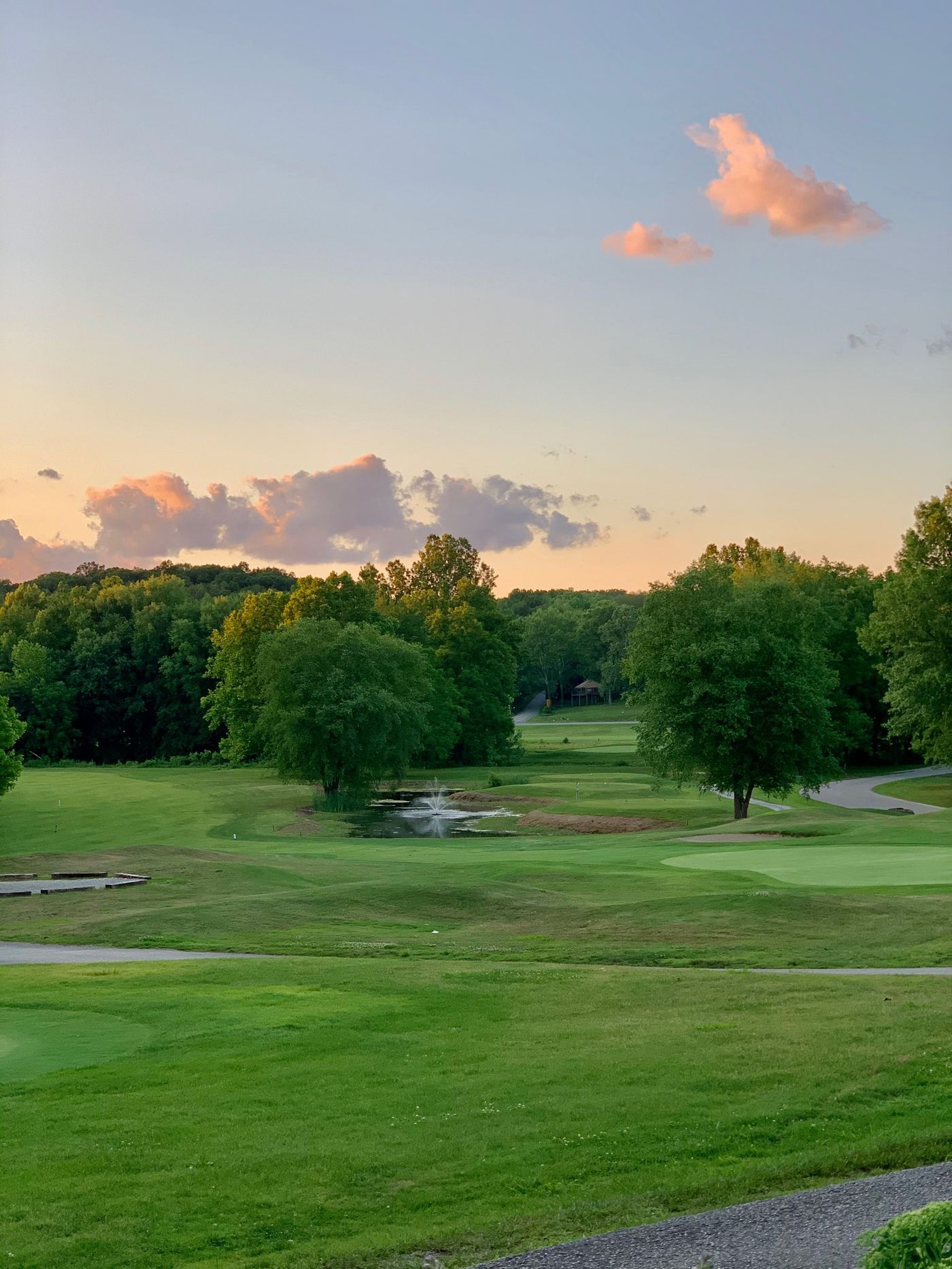 Swing, Sip, Stay: The 19th Hole Golf Retreat in Nashville, Indiana