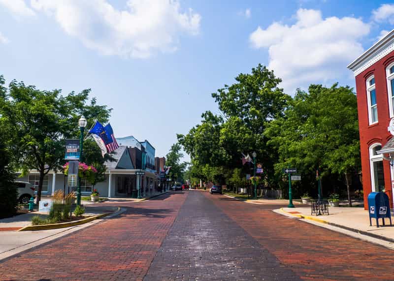 How Abe Lincoln Stumbled Across this IN Town cover, Get Indiana