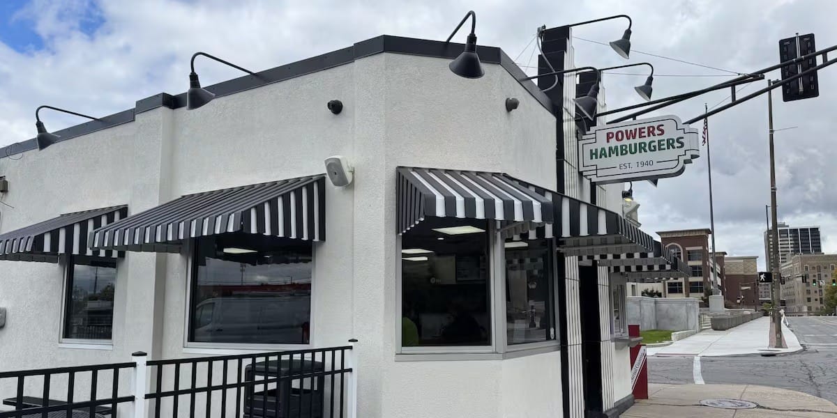 Fort Wayne Slider Record Attempt at Powers Hamburgers