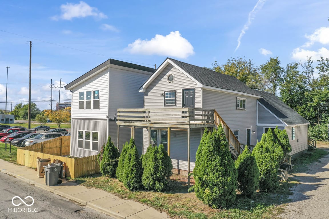 Bold 2025 Predictions, Off-Market Deals, Triplex in Fountain Square, and more!
