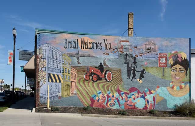 Downtown Brazil, Indiana mural showcasing the community's creative side