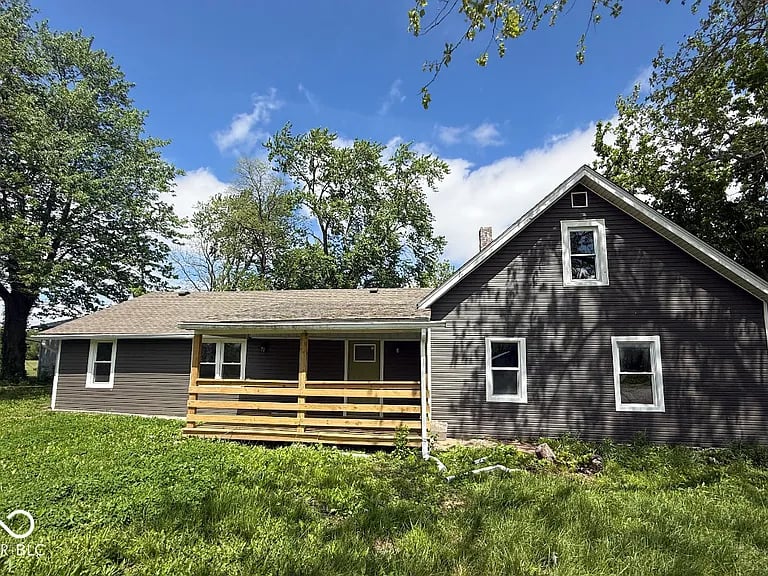 7800 S Mooresville Road in Indianapolis