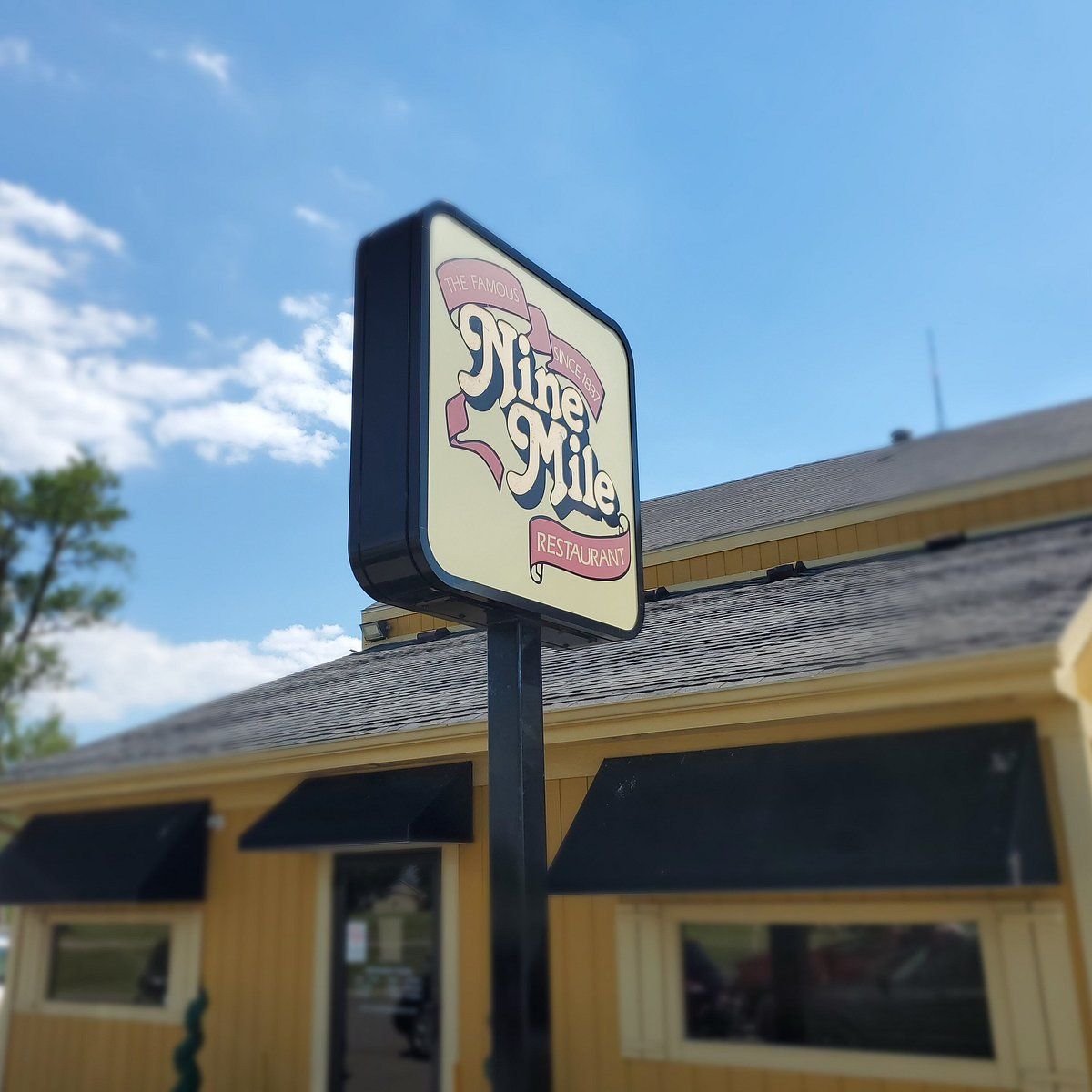 Discover a Fort Wayne Classic: Nine Mile Restaurant