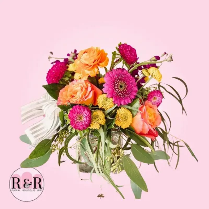 Rhinestones and Roses: A Boutique & Floral Gem in North Manchester and Fort Wayne