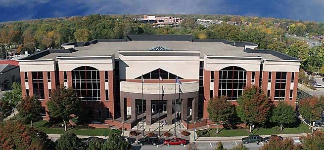 An image of the Hamilton County Courthouse