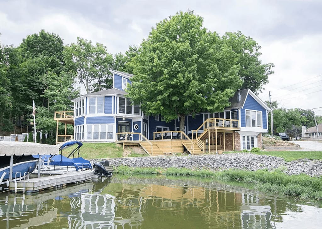 Your Hoosier Home Awaits | Huntingburg | $569,000