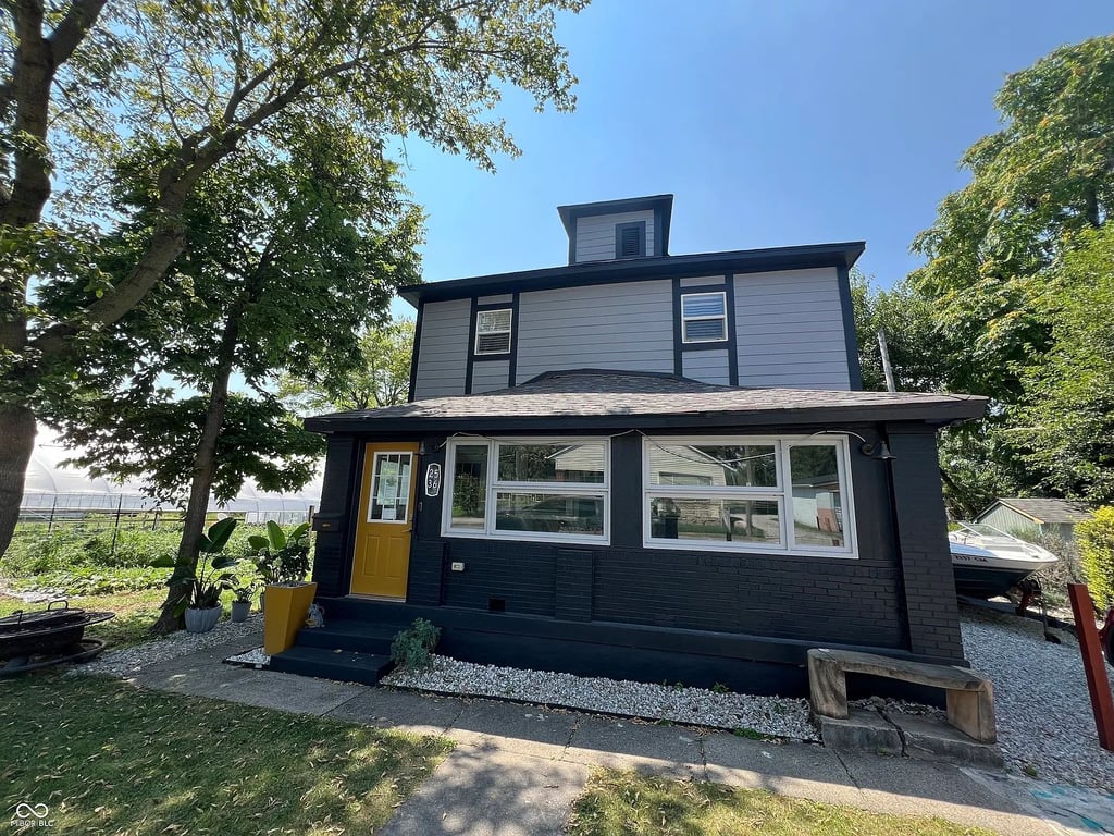 Your Hoosier Home Awaits | Dyer | $1,995,000