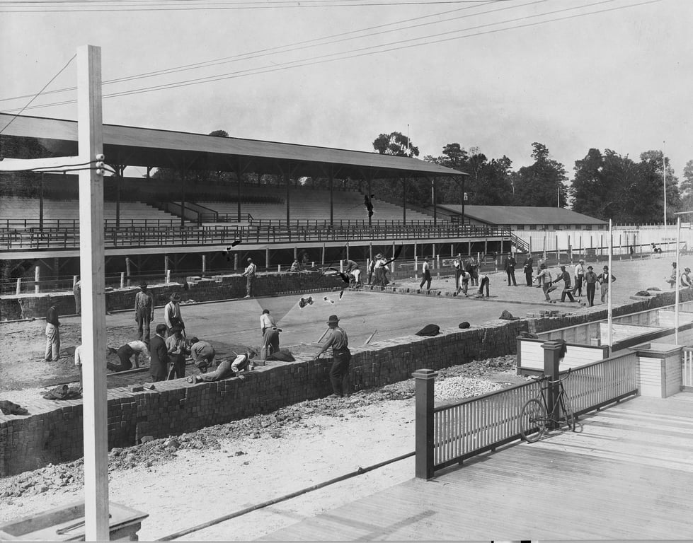 📜 This Week in Indiana History 📜, from Get Indiana: 🚂🎄How an IN Hardware Store Became a Holiday Must
