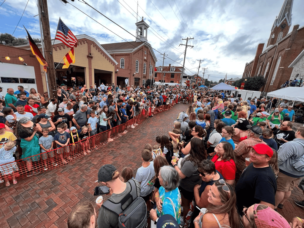 Festivals Galore, from Get Indiana: 🍗The Best GermanFest & Fried Chicken in IN