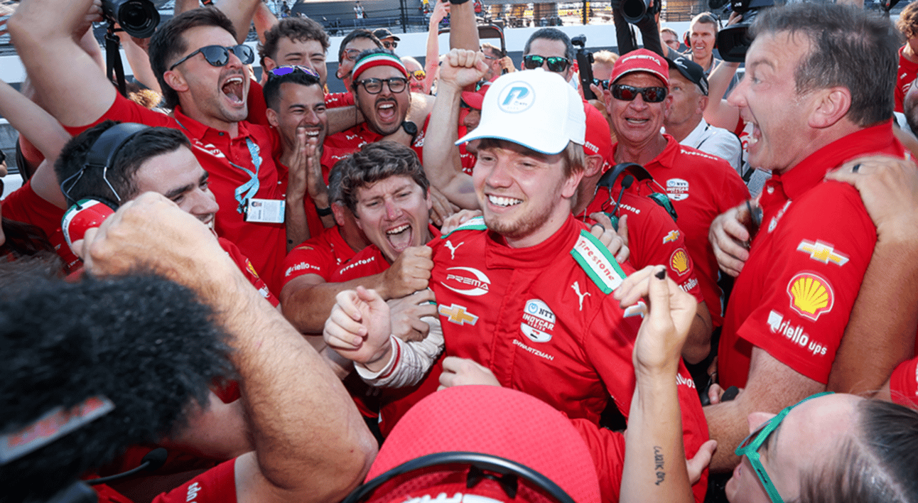 Pic from Indycar.com , not mine
