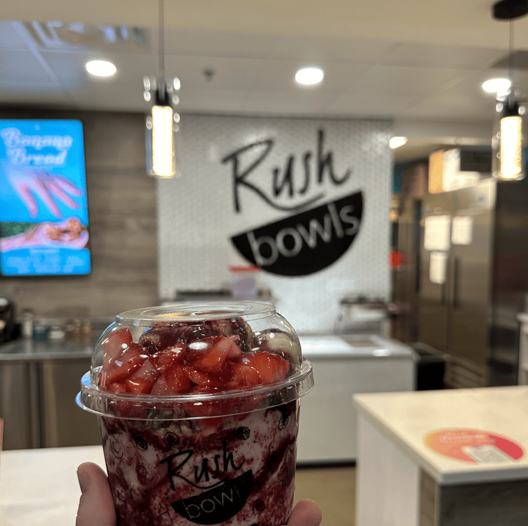 🍌 Rush Bowls, from Get Fishers: ⛵️ A clean PBJ