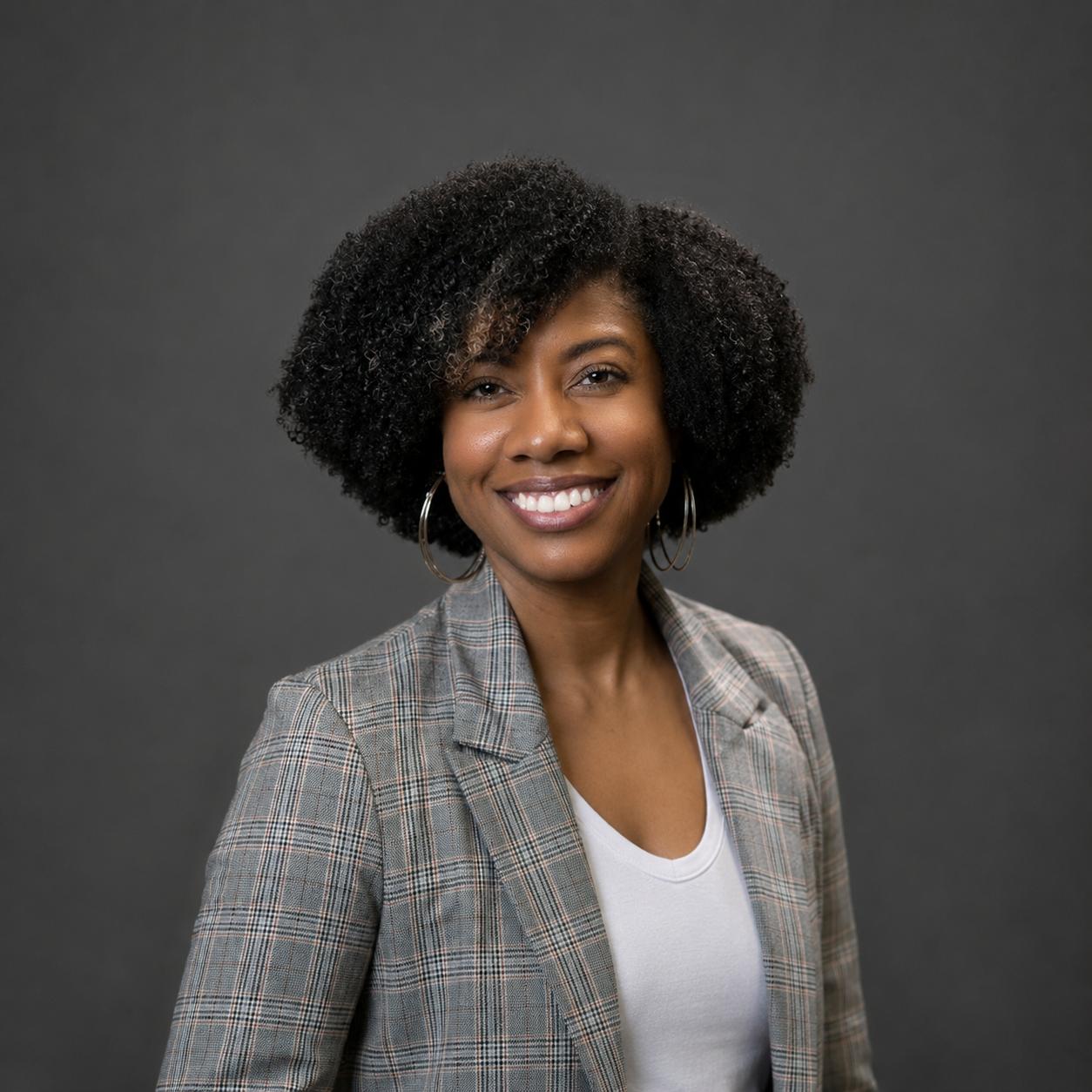Alisha Hernandez, Roots Realty agent