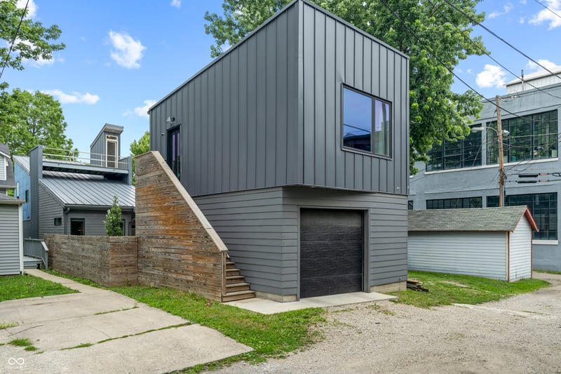 1011 Sanders Street property photo 4