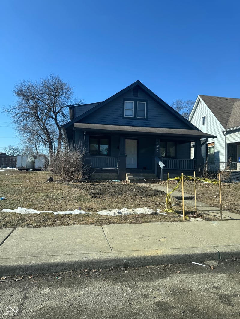 1024 N Lasalle Street property photo 1