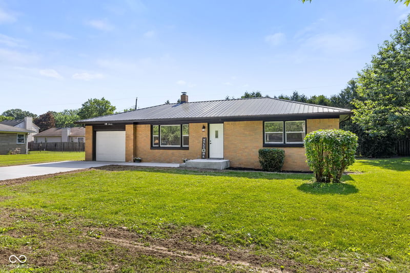 121 Buisdale Drive, Indianapolis, IN 46214 property photo 2