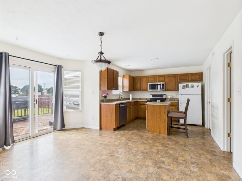 12389 Deerview Drive, Noblesville, IN 46060 property photo 3
