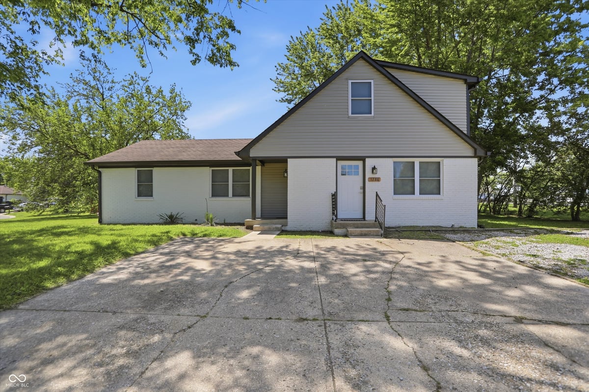 1280 Stonegate Road in Greenwood