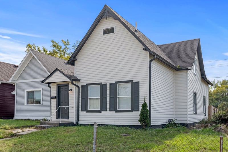 129 W Arizona Street, Indianapolis, IN 46225 property photo 2