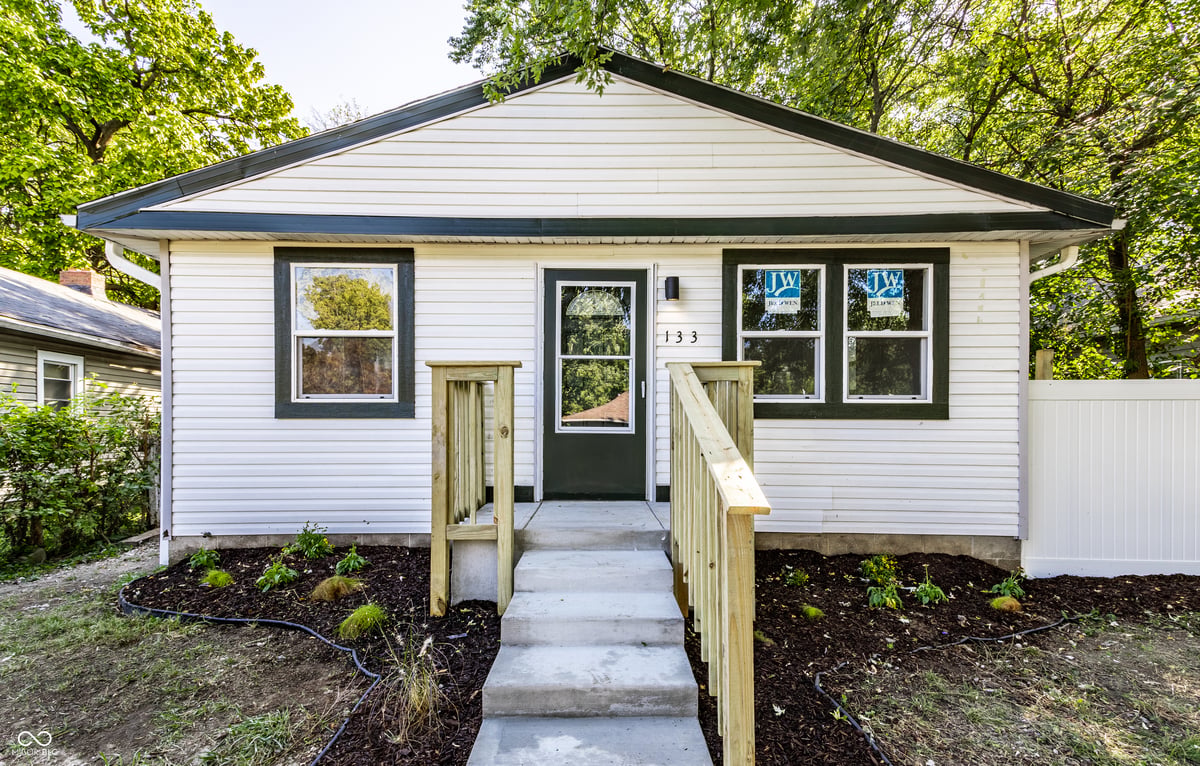 133 S Sheridan Avenue in Indianapolis