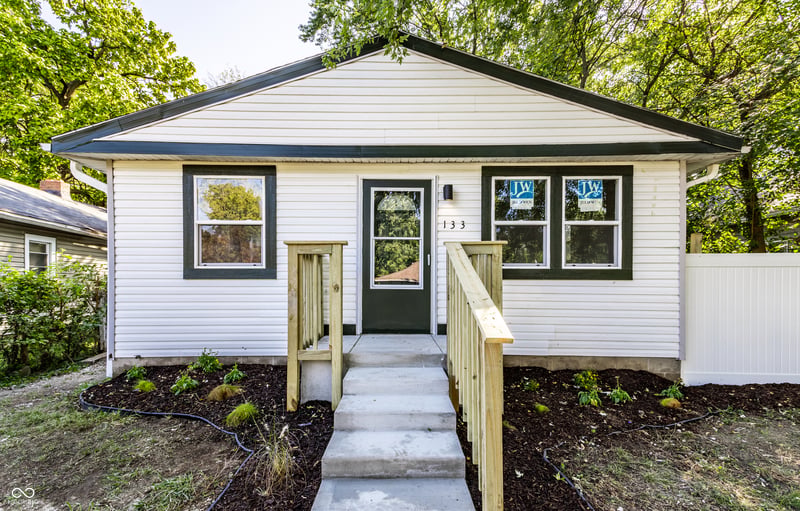 133 S Sheridan Avenue, Indianapolis, IN 46219 property photo 1