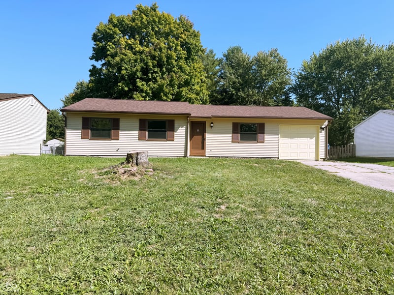 1353 New Field Lane, Indianapolis, IN 46231 property photo 2