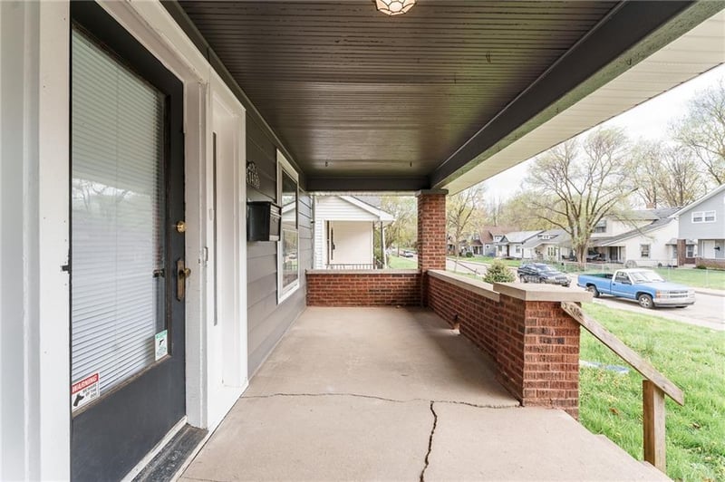 1406 N Dearborn Street property photo 2