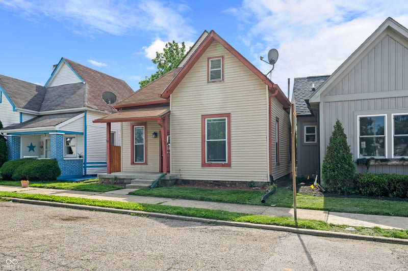 1906 Charles Street, Indianapolis, IN 46225 property photo 2