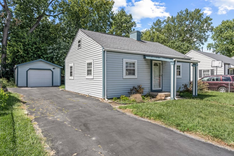 2316 Saint Paul Street property photo 2