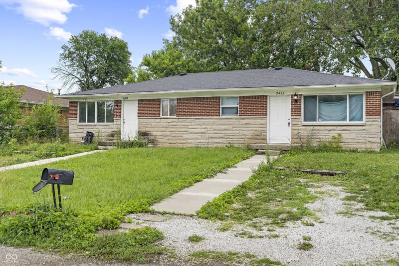 2433 N Bolton Avenue, Indianapolis, IN 46218 property photo 2