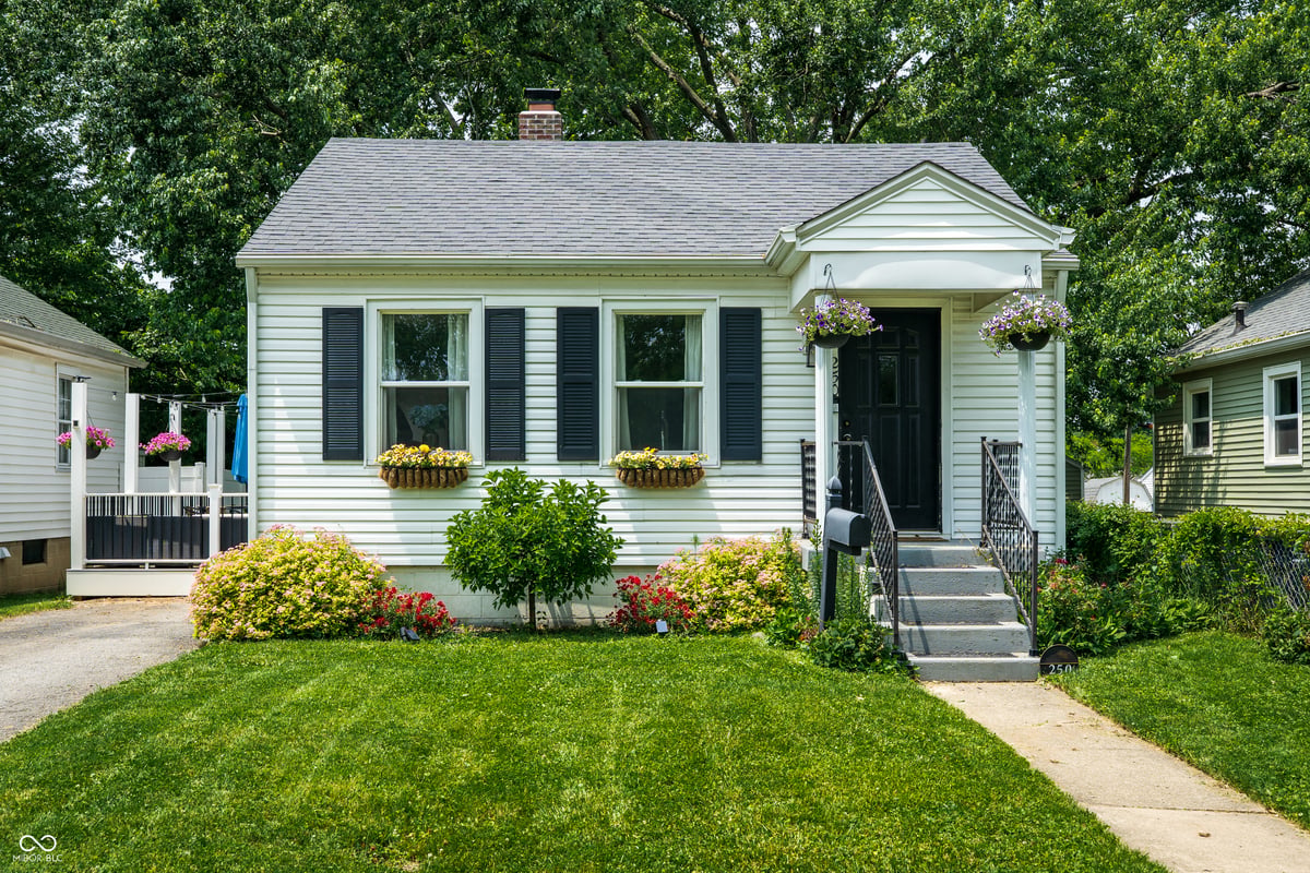 250 N 18th Avenue in Beech Grove