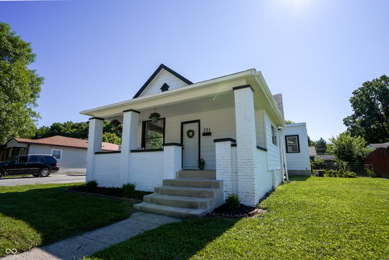 251 S Avon Avenue property photo 4