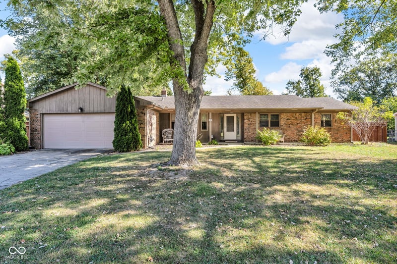 29 Robinwood Drive, Brownsburg, IN 46112 property photo 2