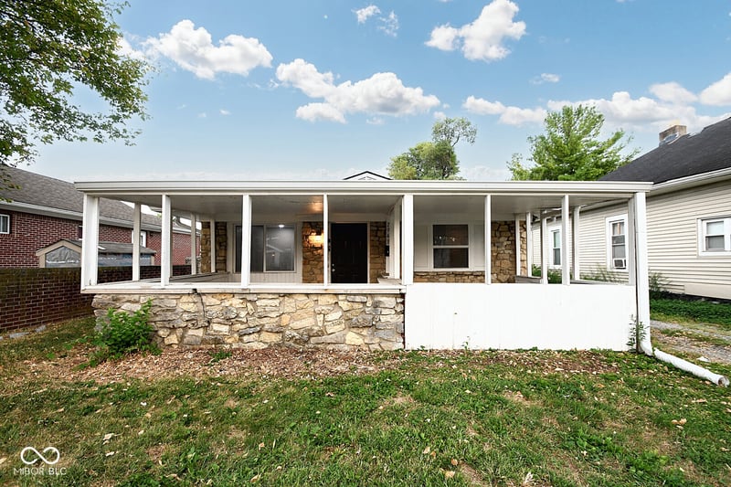 2943 Hillside Avenue, Indianapolis, IN 46218 property photo 3