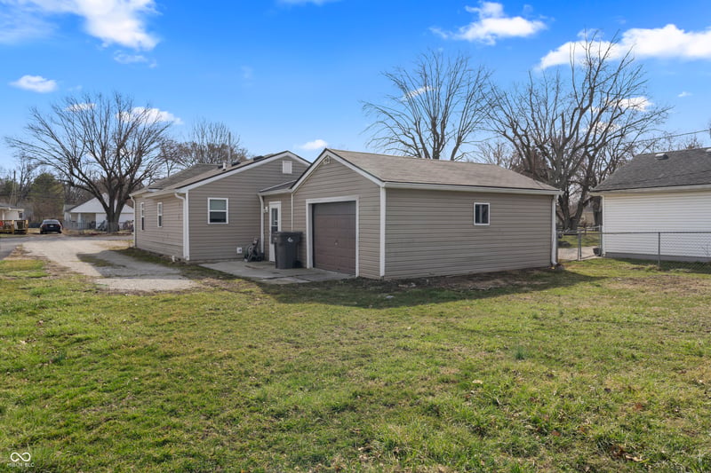 3022 Alice Avenue, Indianapolis, IN 46237 property photo 4