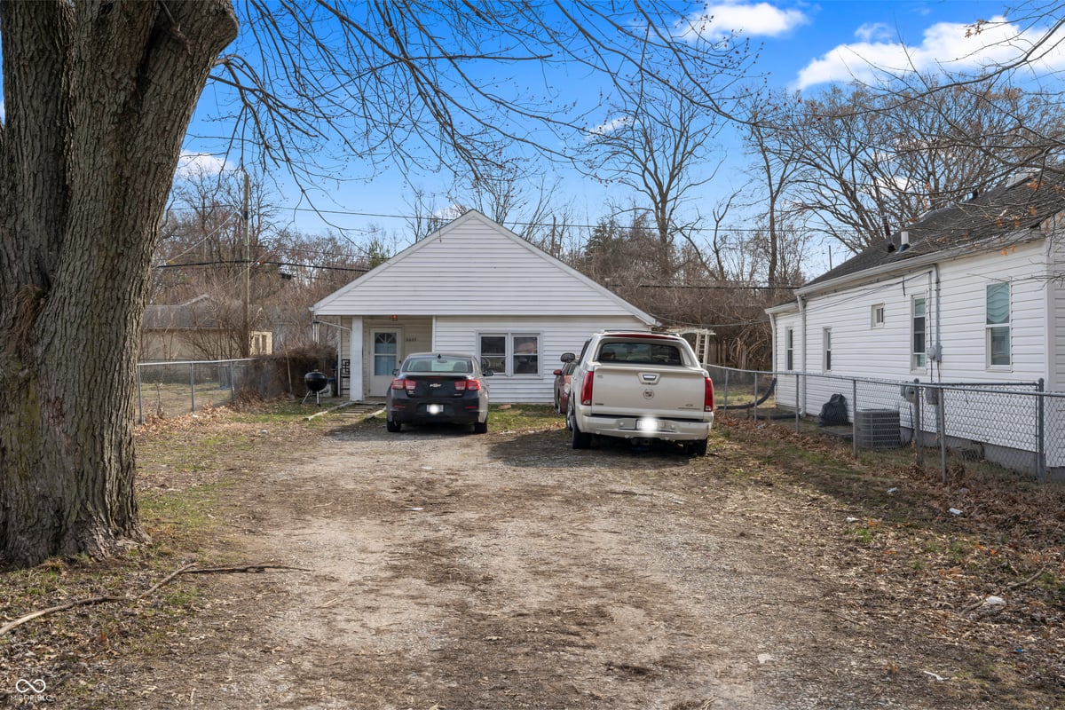 3027 Alice Avenue in Indianapolis