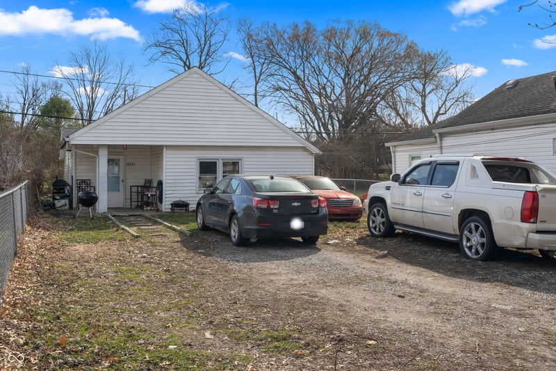 3027 Alice Avenue, Indianapolis, IN 46237 property photo 2